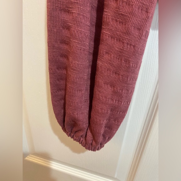 Deep pink, cropped sweater with gathered front detail - Picture 3 of 5